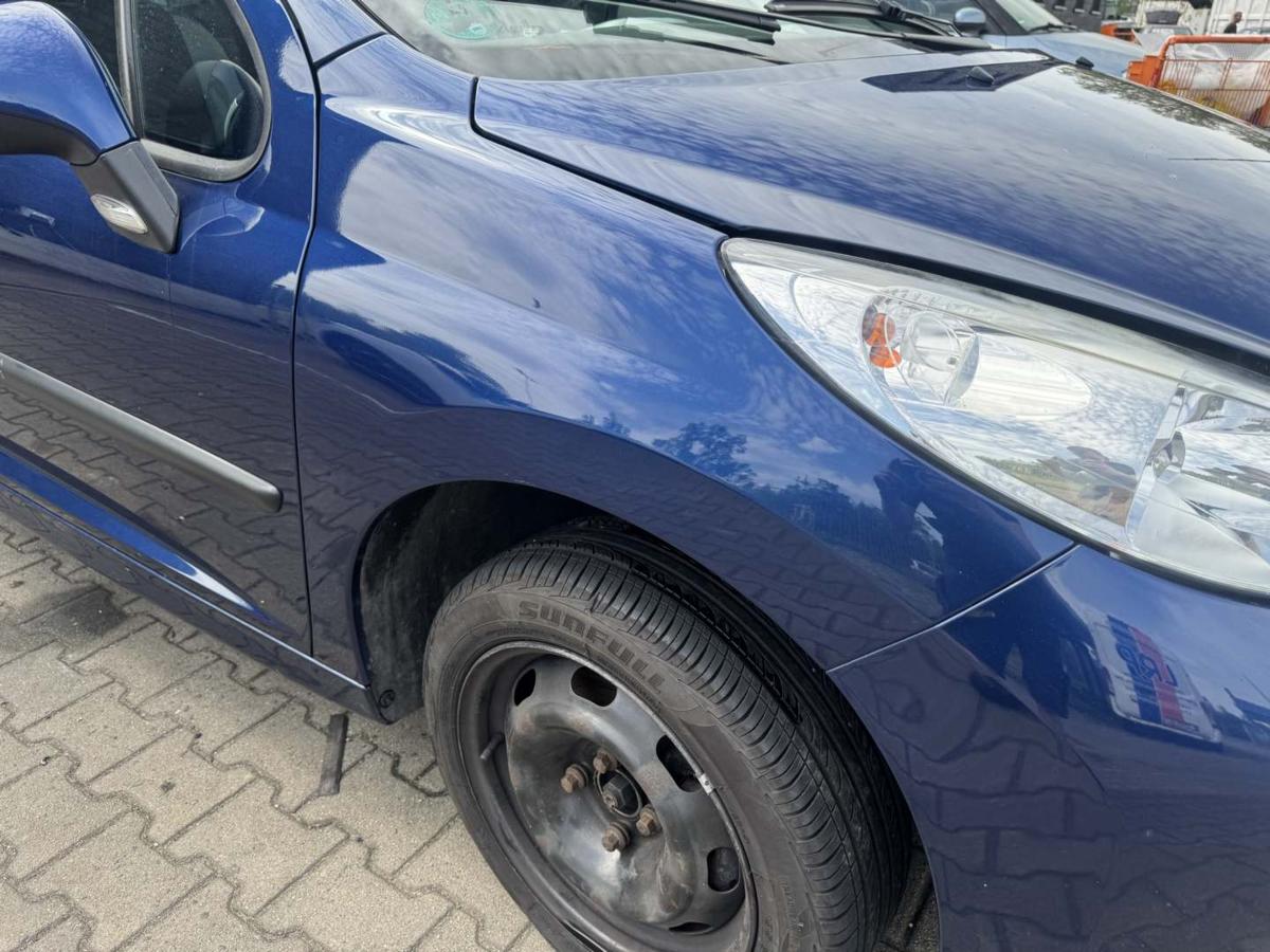 Peugeot 207SW original Kotfl&uuml;gel vorn rechts KPL Montebello blau Bj.2009